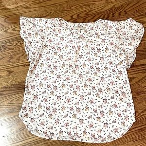 Flutter sleeve, floral blouse